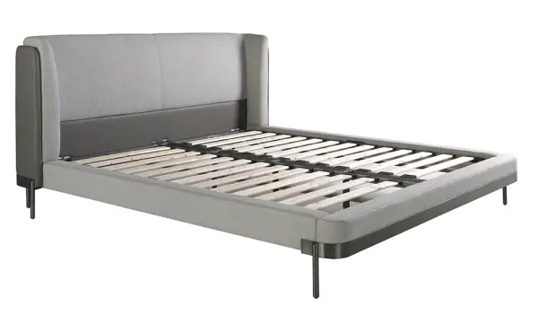 Cama polipiel y tapizado gris claro Tremiti