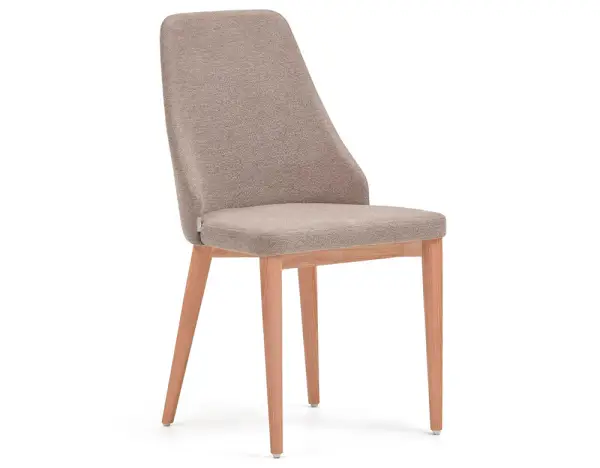 Silla madera de fresno tapizado marrón Rosie Kave Home