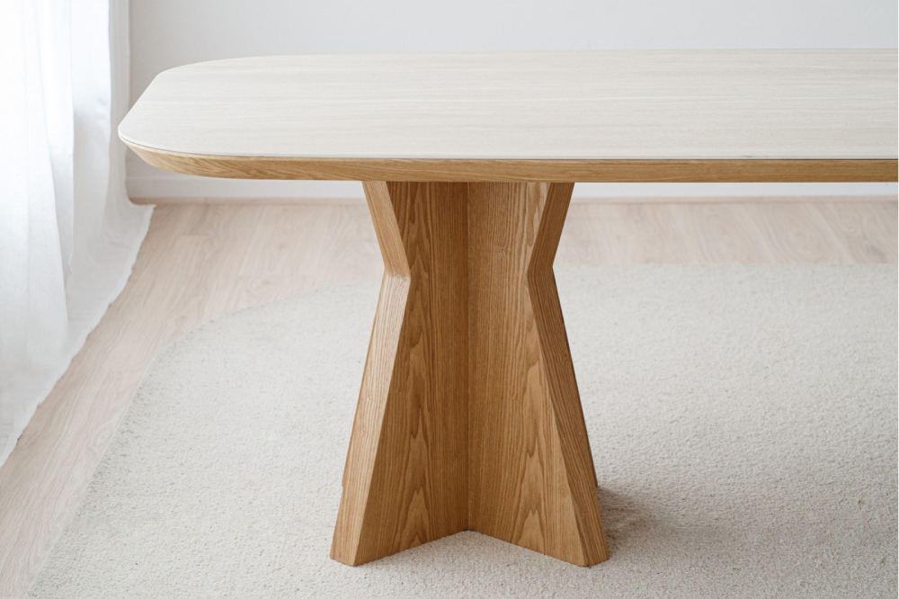 Mesa comedor línea cerámico beige fresno