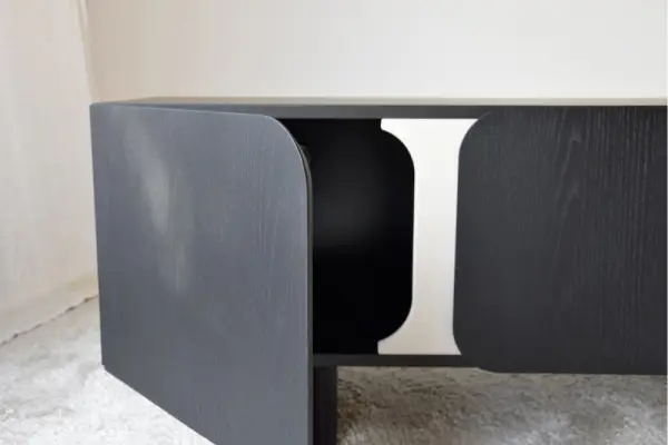 Mueble TV curva roble negro y arena mate