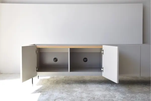 Mueble TV arena mate y roble natural