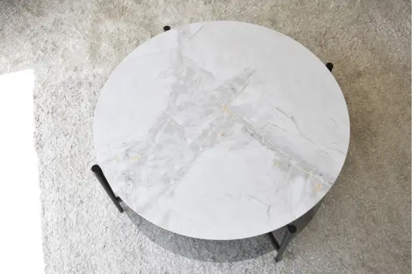 Mesa de centro de metal negro vidrio templado y cerámico