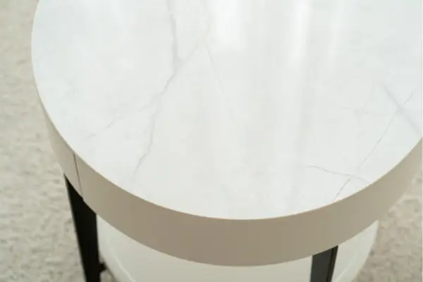 Mesa auxiliar cerámico y metal