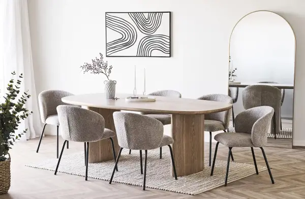 Mesa de comedor de madera de fresno