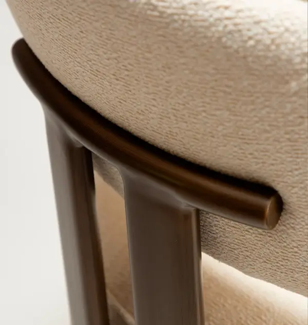 Sillón tapizado y metal Ducte
