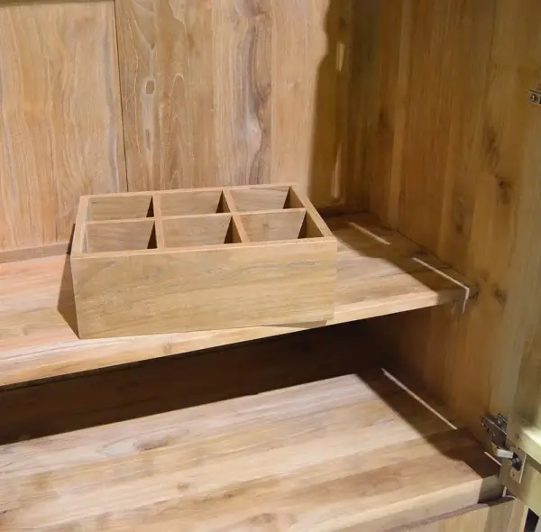 Armario 4 puertas madera de teka Eyre