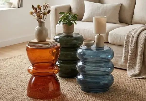 Mesa auxiliar de vidrio verde translúcido Glass