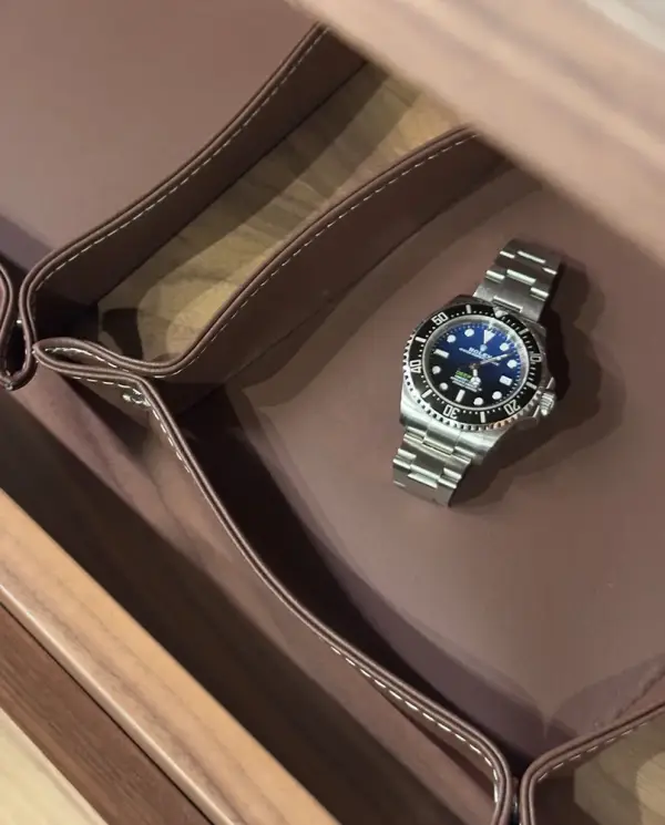 Mesita de noche 2 cajones con cajón secreto