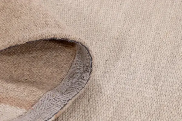 Alfombra redonda de lana bicolor Amaral