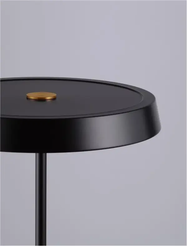 Lámpara de pie aluminio negro Vetro