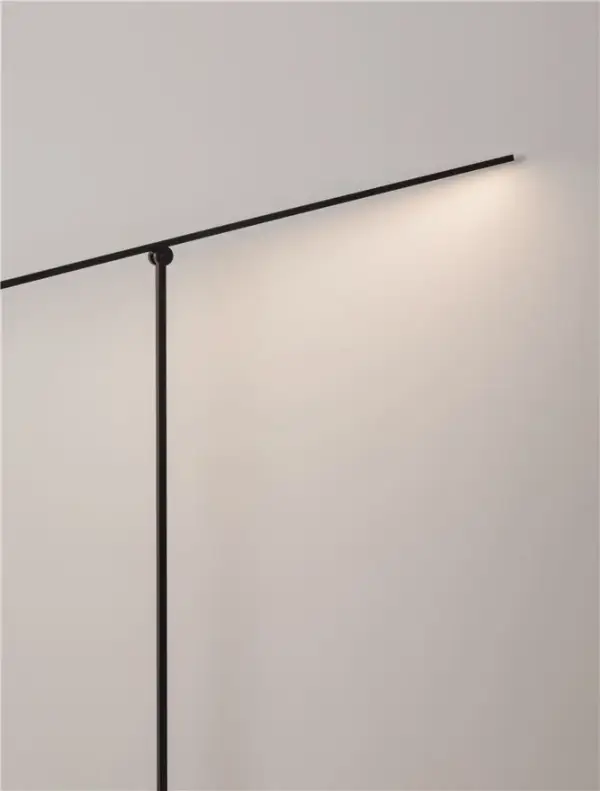 Lámpara de pie Tenso