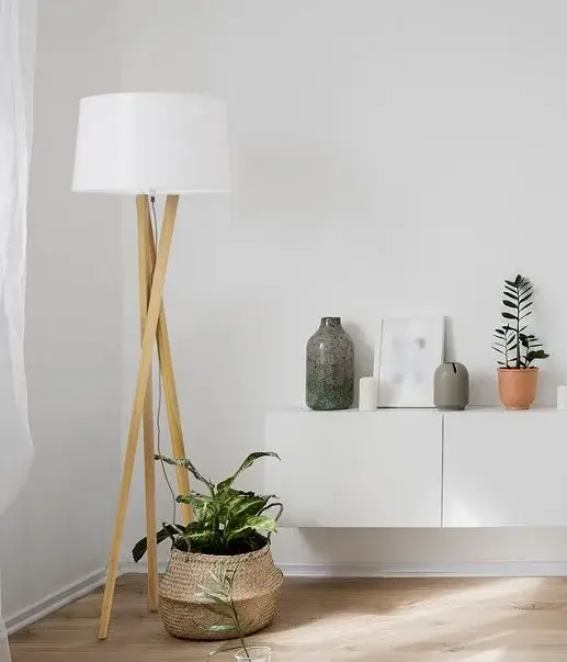 Lámpara de pie Salino madera natural