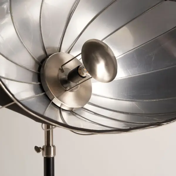 Lámpara de pie Alia hierro negro