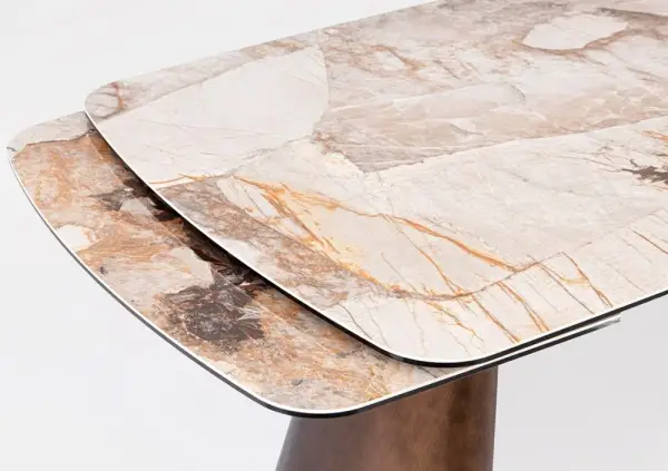 Mesa de comedor extensible porcelánico y metal Patagonia