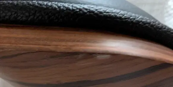 Sillón relax con escabel piel legitima negro lig. defectos