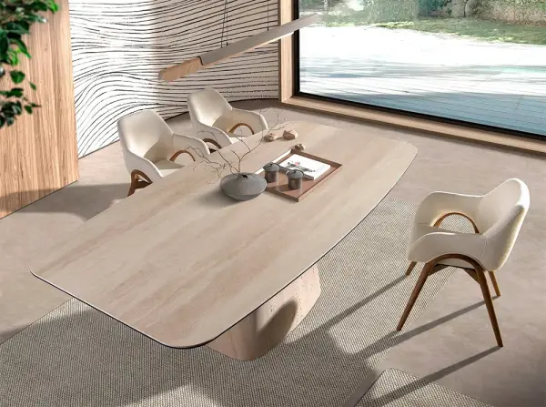 Silla nogal y tapizada beige Vera