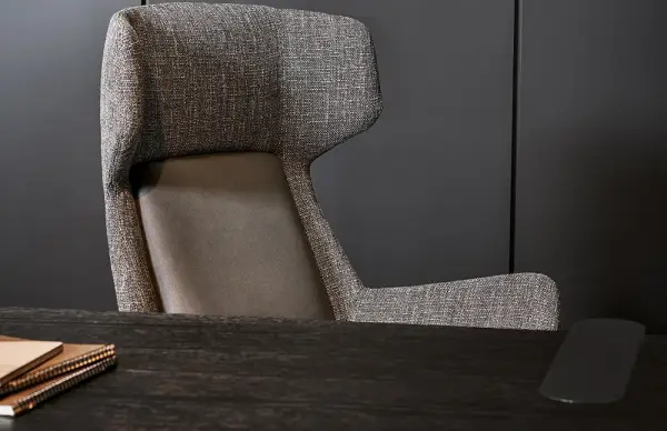 Sillón de despacho tapizado Newton Bonaldo
