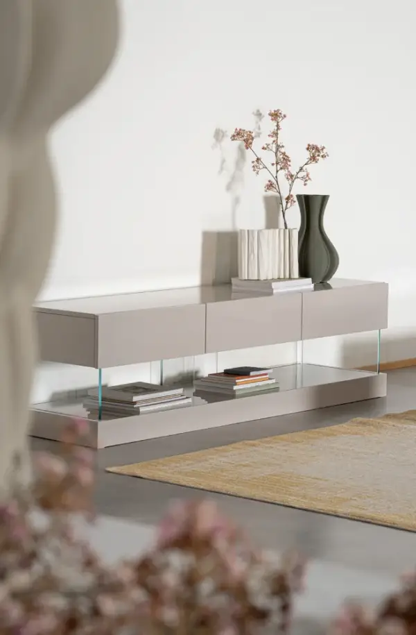 Mueble tv de dm 3 puertas Benedit