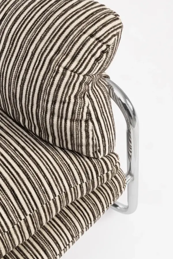 Sillón de acero y madera Morvana