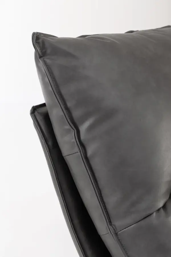 Sillón de acero y tapizado negro Alanez
