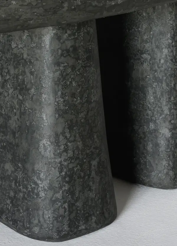 Mesa de comedor microcemento Dolmen