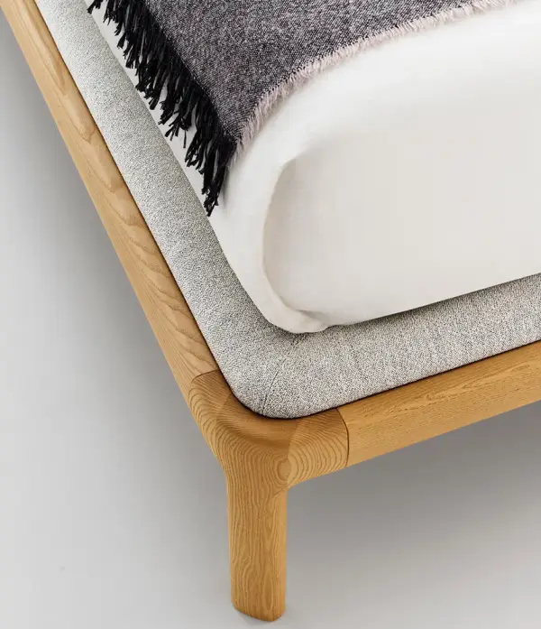 Cama tapizada madera de fresno Fushimi by Pianca
