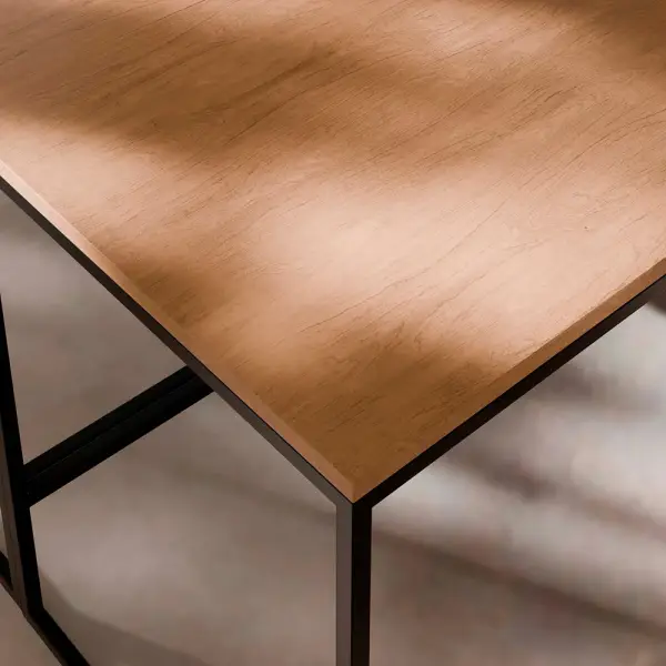 Mesa de escritorio minimalista metal negro y roble Sondu