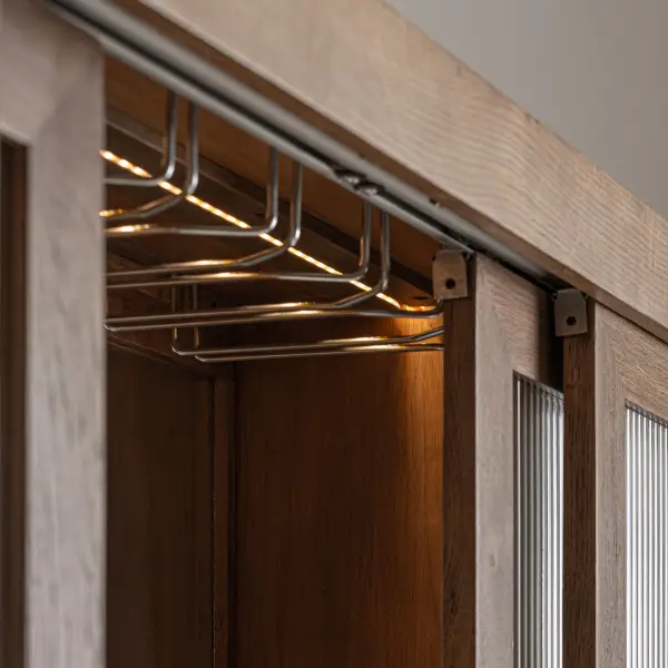 Mueble Bar Doucy de roble y mármol con luz integrada