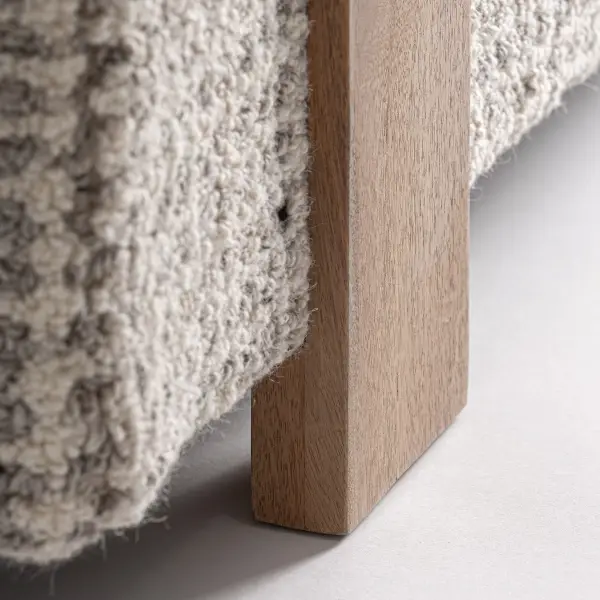 Pie de cama madera y tapizado Beccles