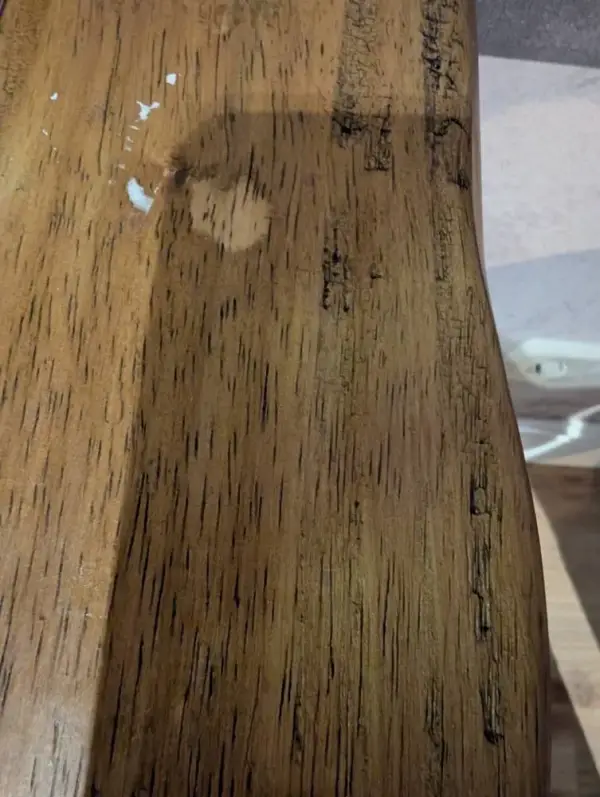 Mesa de comedor antracita y tapa en madera maciza Bryne lig. defectos