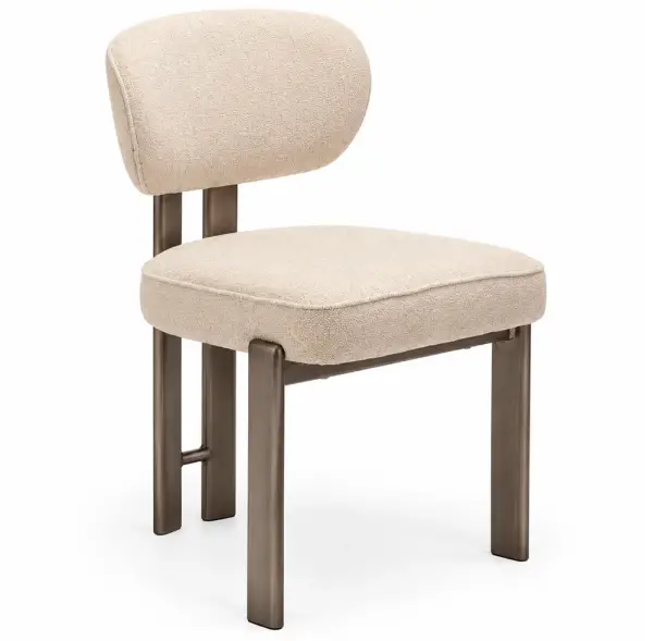 Silla tapizada beige y metal latón envejecido Ducte