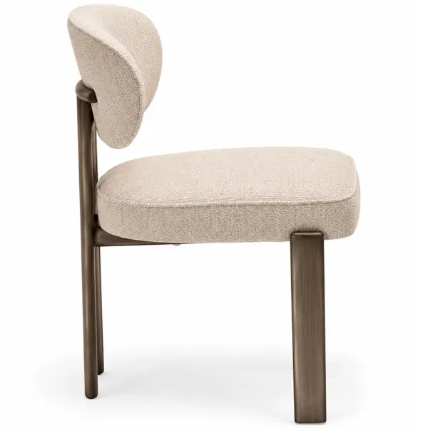 Silla tapizada beige y metal latón envejecido Ducte