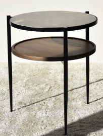 Mesa auxiliar metal y mármol cerámico