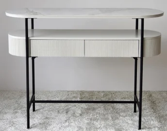 Consola de cerámico blanco y gris Consola de cerámico blanco y gris