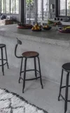 Taburete con asiento de cuero respaldo 80 Aretta Taburete con asiento de cuero respaldo 80 Aretta