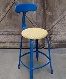 Taburete con asiento de ratán respaldo 65 Arietta