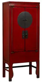 Armario rojo de madera de pino