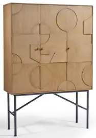 Armario de madera natural 3 puertas con relieve y base de metal