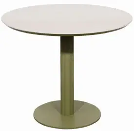 Mesa de comedor exterior verde y cerámica blanca 
