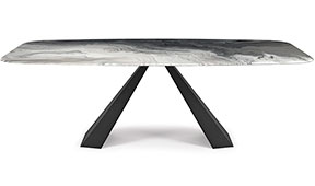 Mesa de comedor crystalart Eliot Cattelan