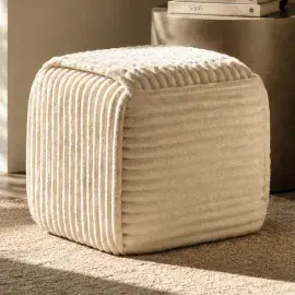 Puuf tapizado beige Visón