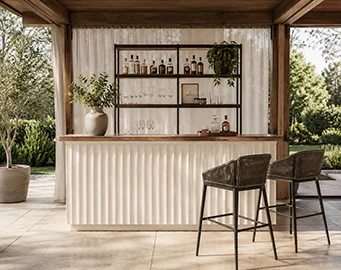 Barra de bar Guipy con tapa de acacia maciza y estrtuctura de mango