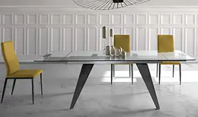 Mesa de comedor extensible lacada Tolova
