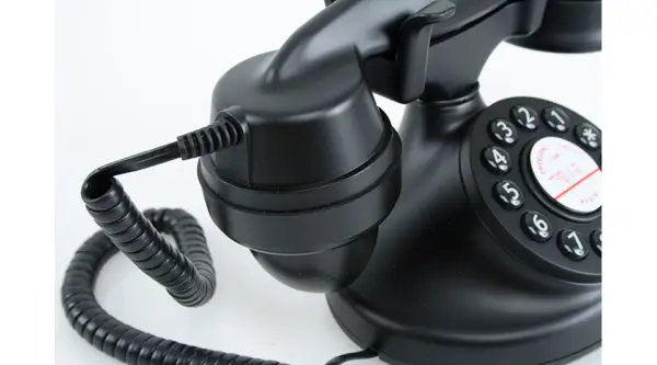 Teléfono América negro