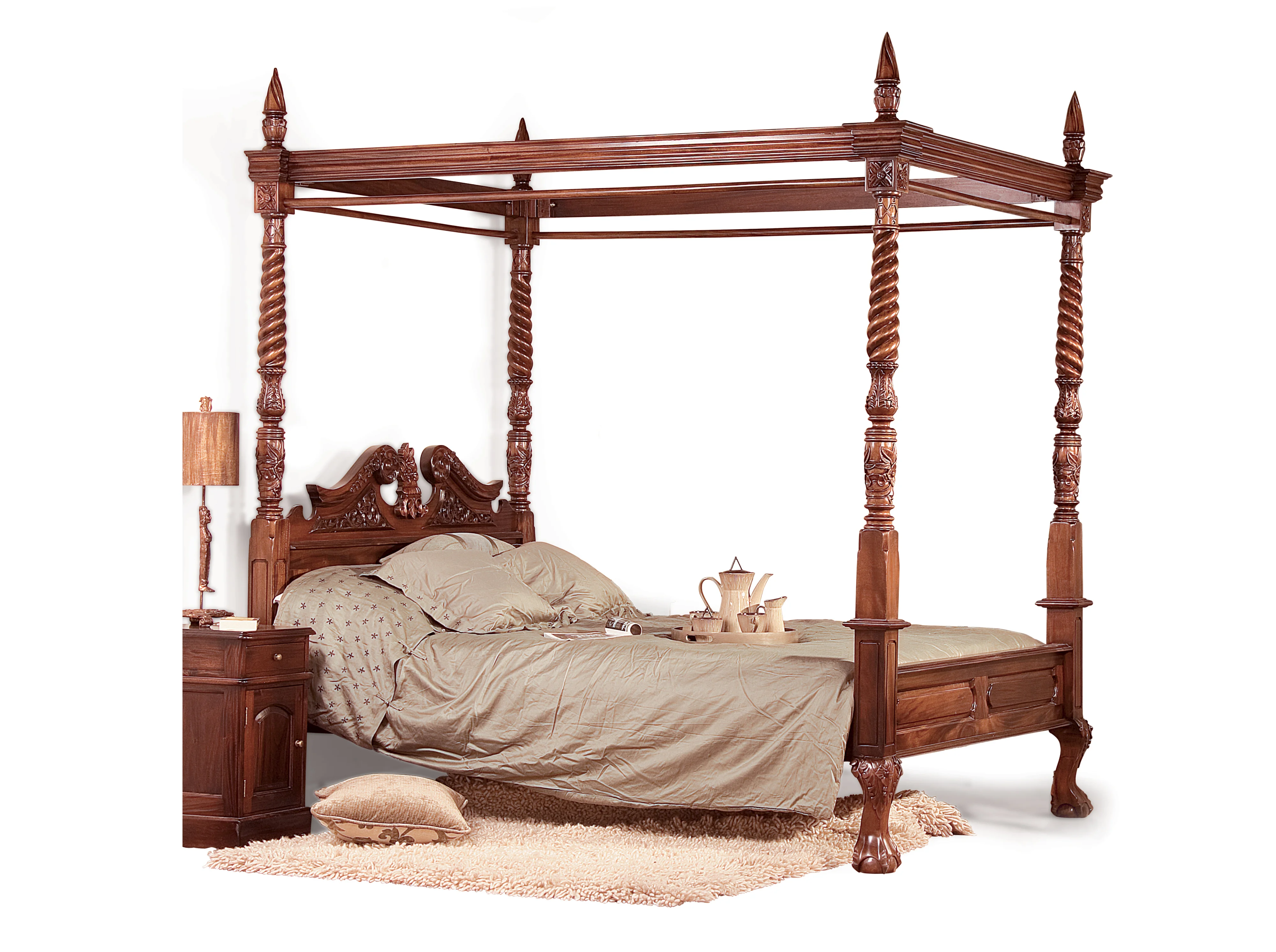 Cama Clásica Reina