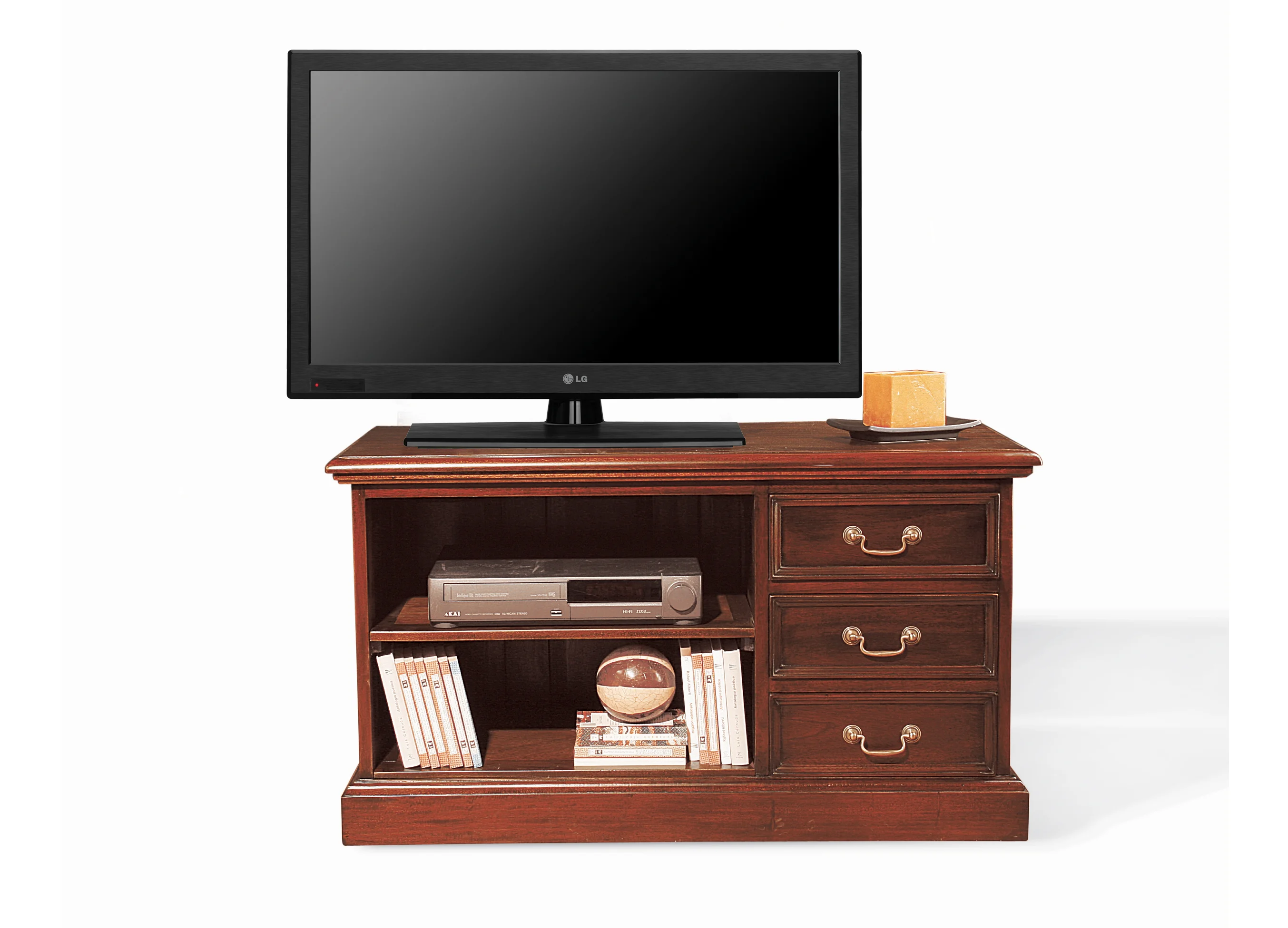 Mueble TV 3 cajones Clásico Perge