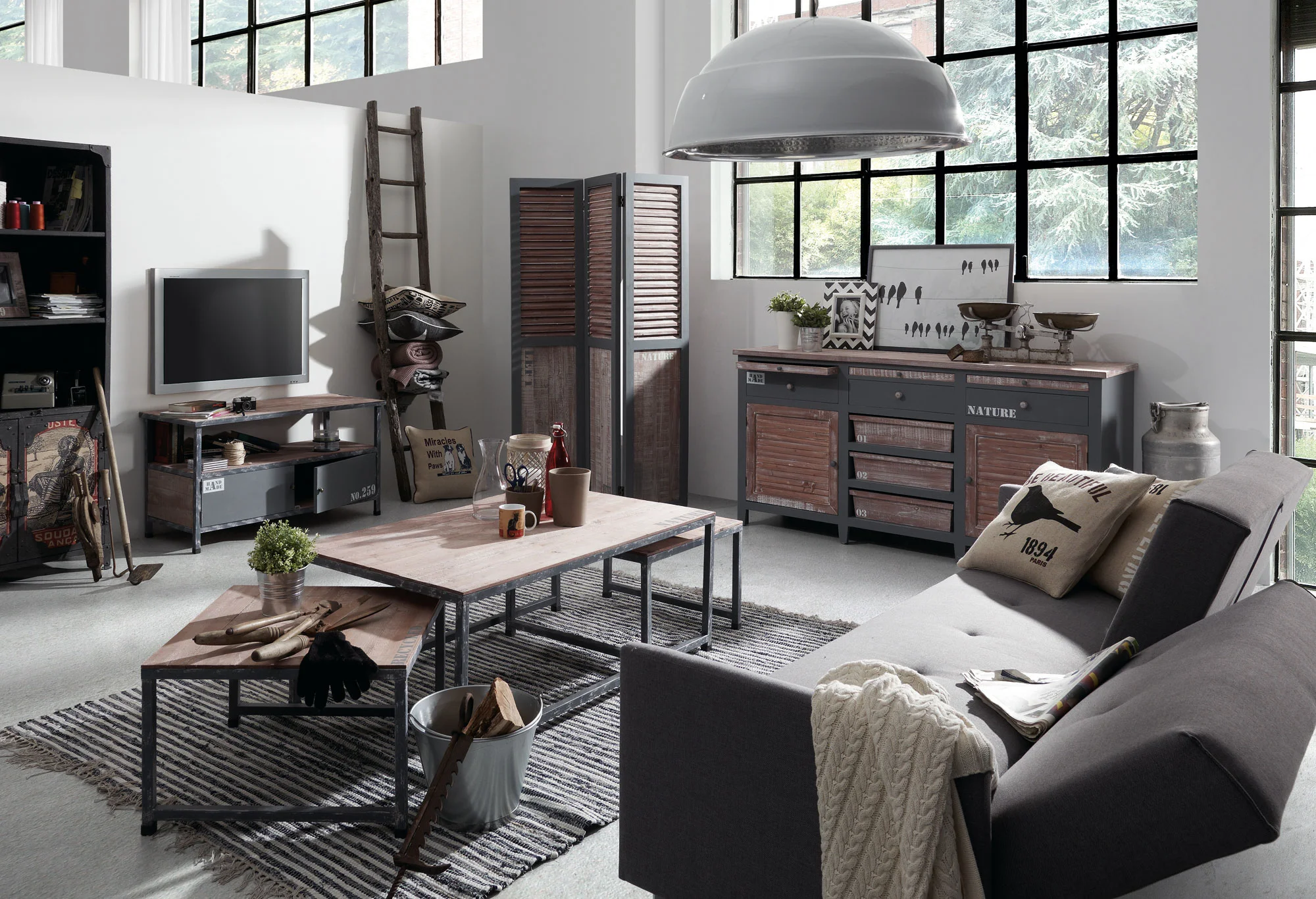 Salón industrial vintage Erutna