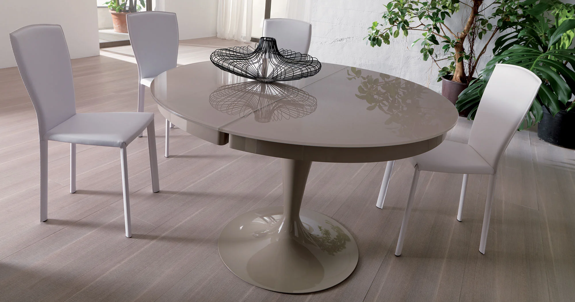Mesa de comedor extensible laca Moderna Eclipse