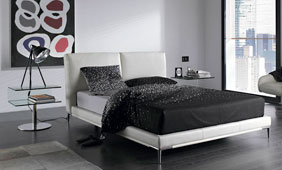 Cama tapizada de piel Ratana Ángel Cerdá