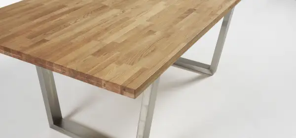 Mesa de roble inoxidable